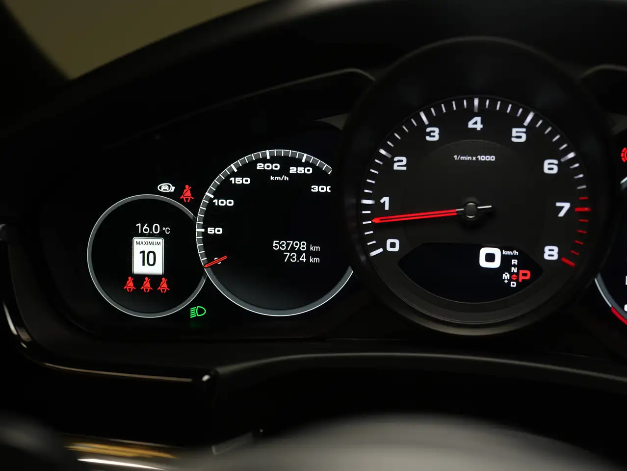 Porsche Panamera - Image 17
