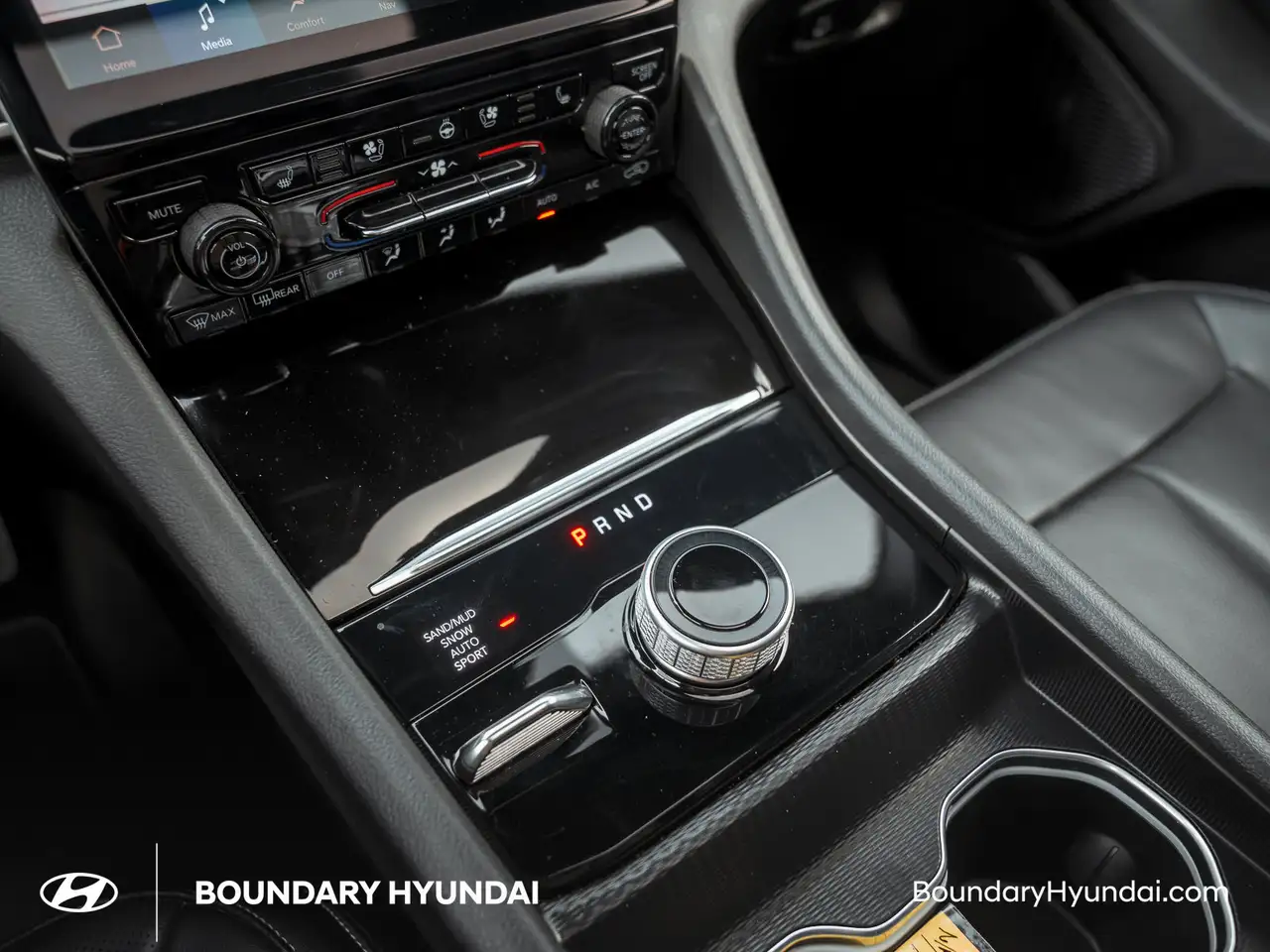 Jeep Grand Cherokee - Image 16