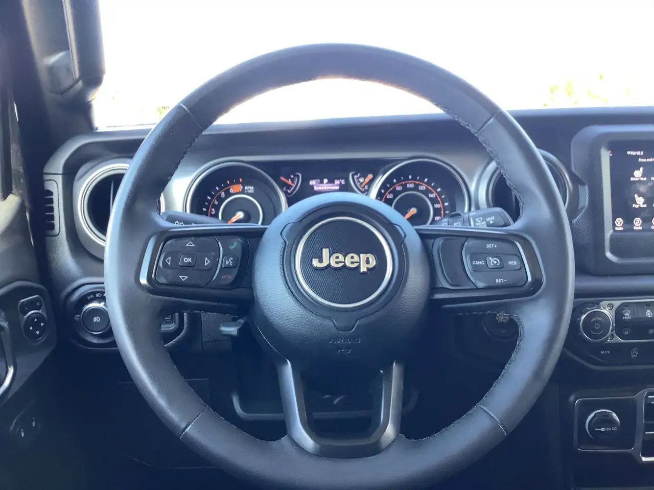 Jeep Wrangler - Image 8