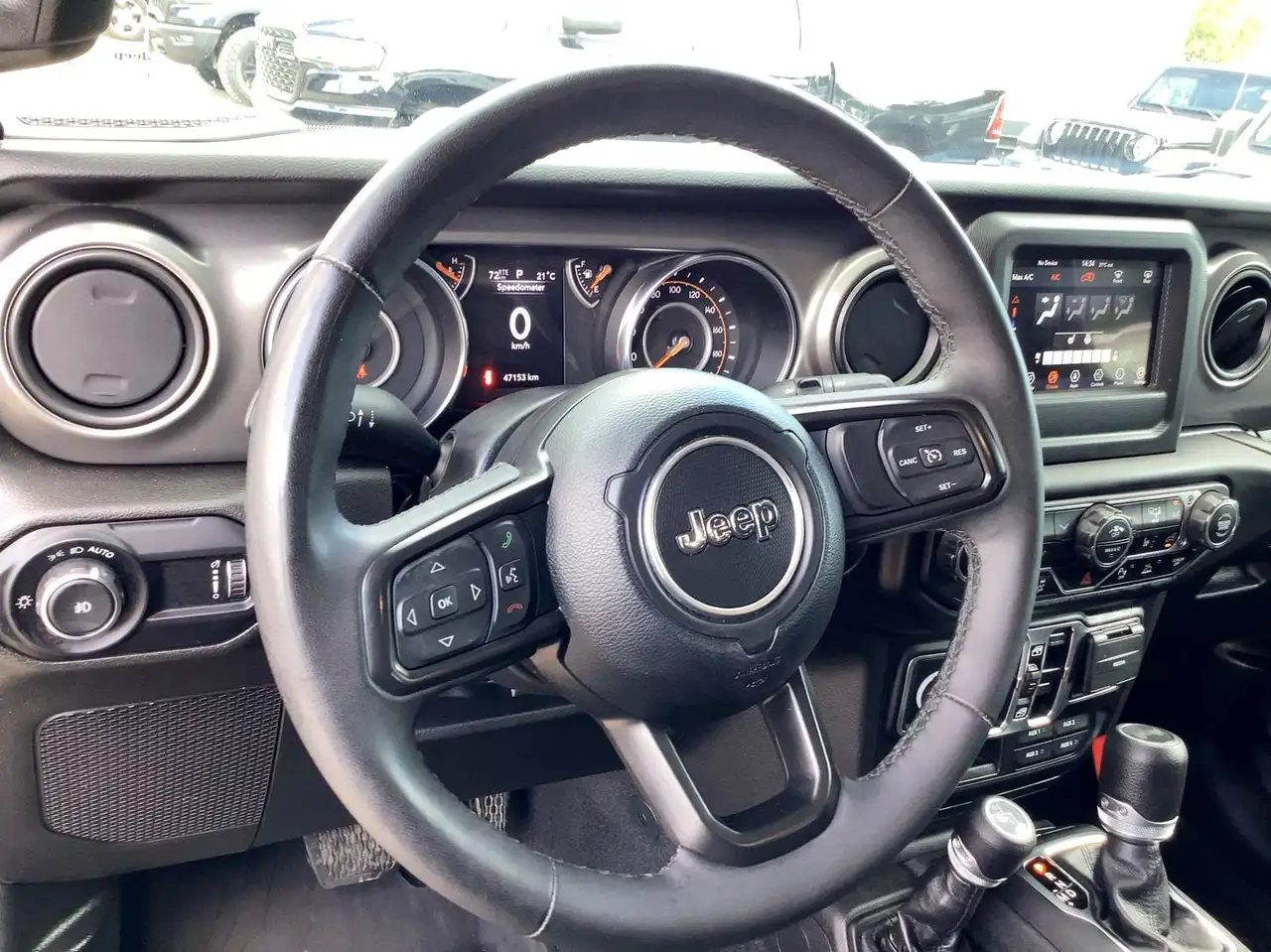 Jeep Wrangler - Image 15