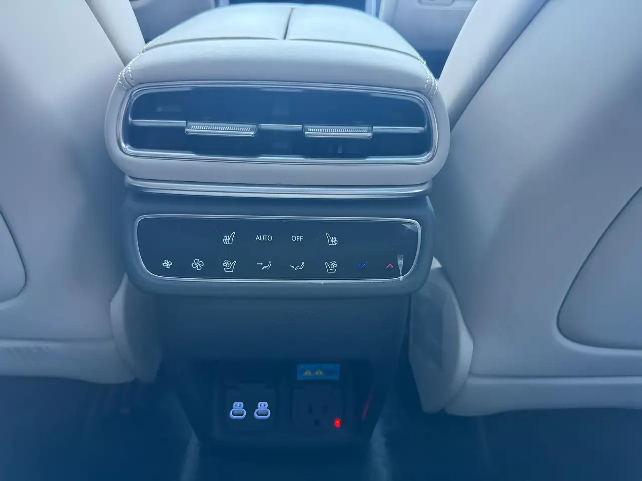 Genesis GV80 - Image 32