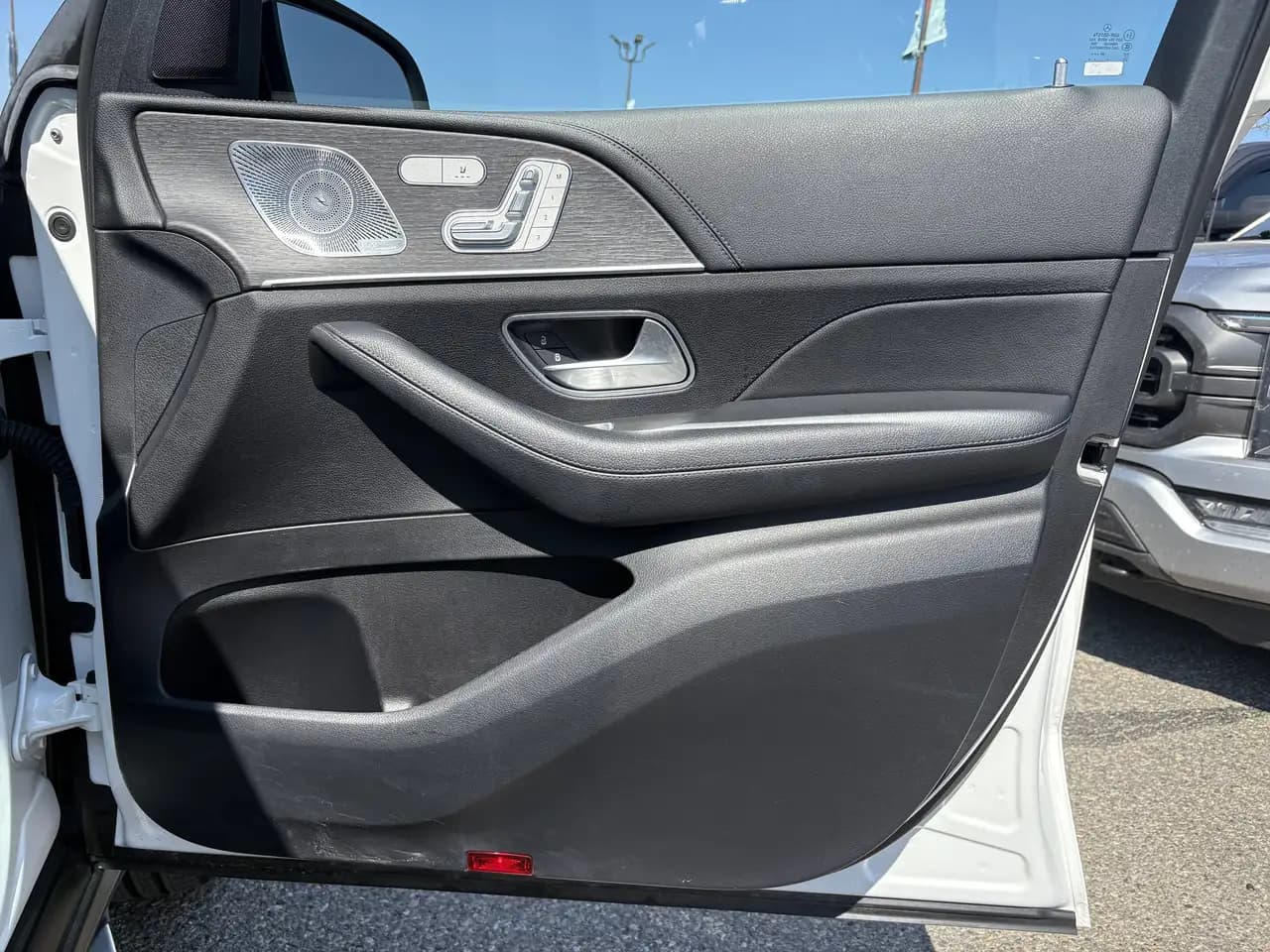 Mercedes-Benz GLE - Image 34