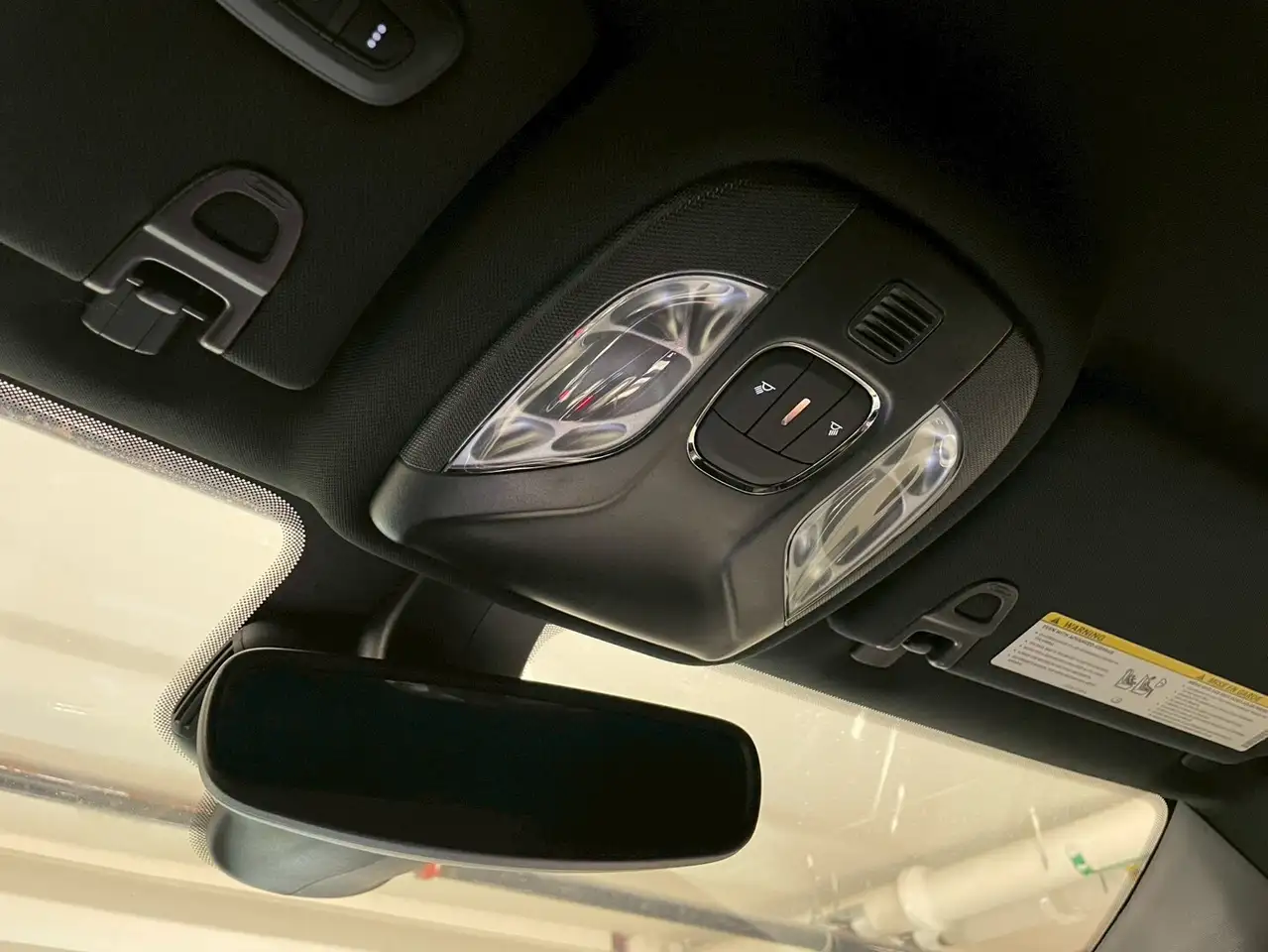Jeep Compass - Image 30