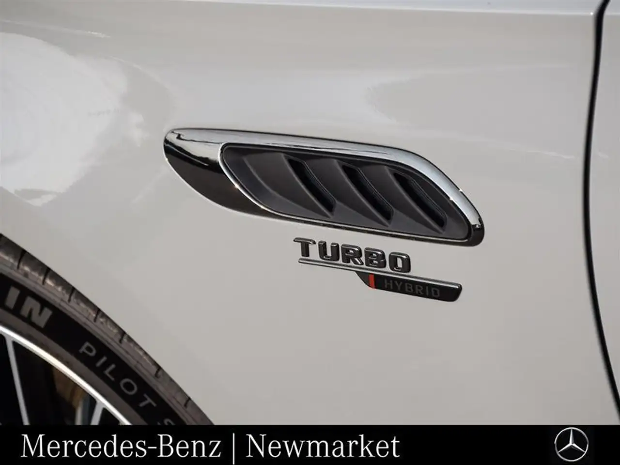 Mercedes-Benz E-Class - Image 9
