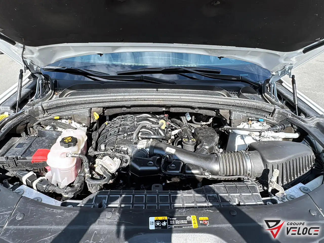 Jeep Grand Cherokee - Image 11