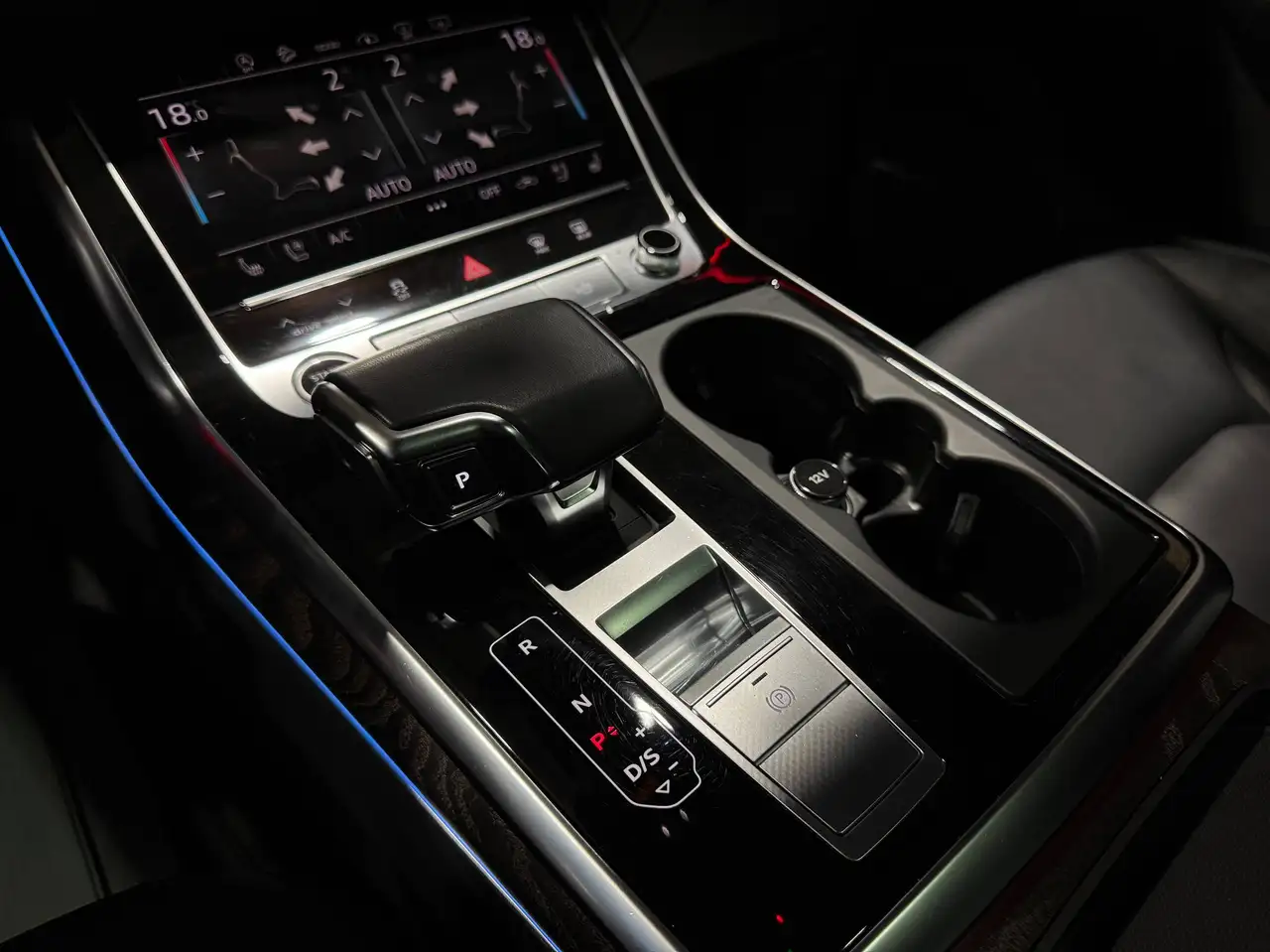 Audi Q7 - Image 18