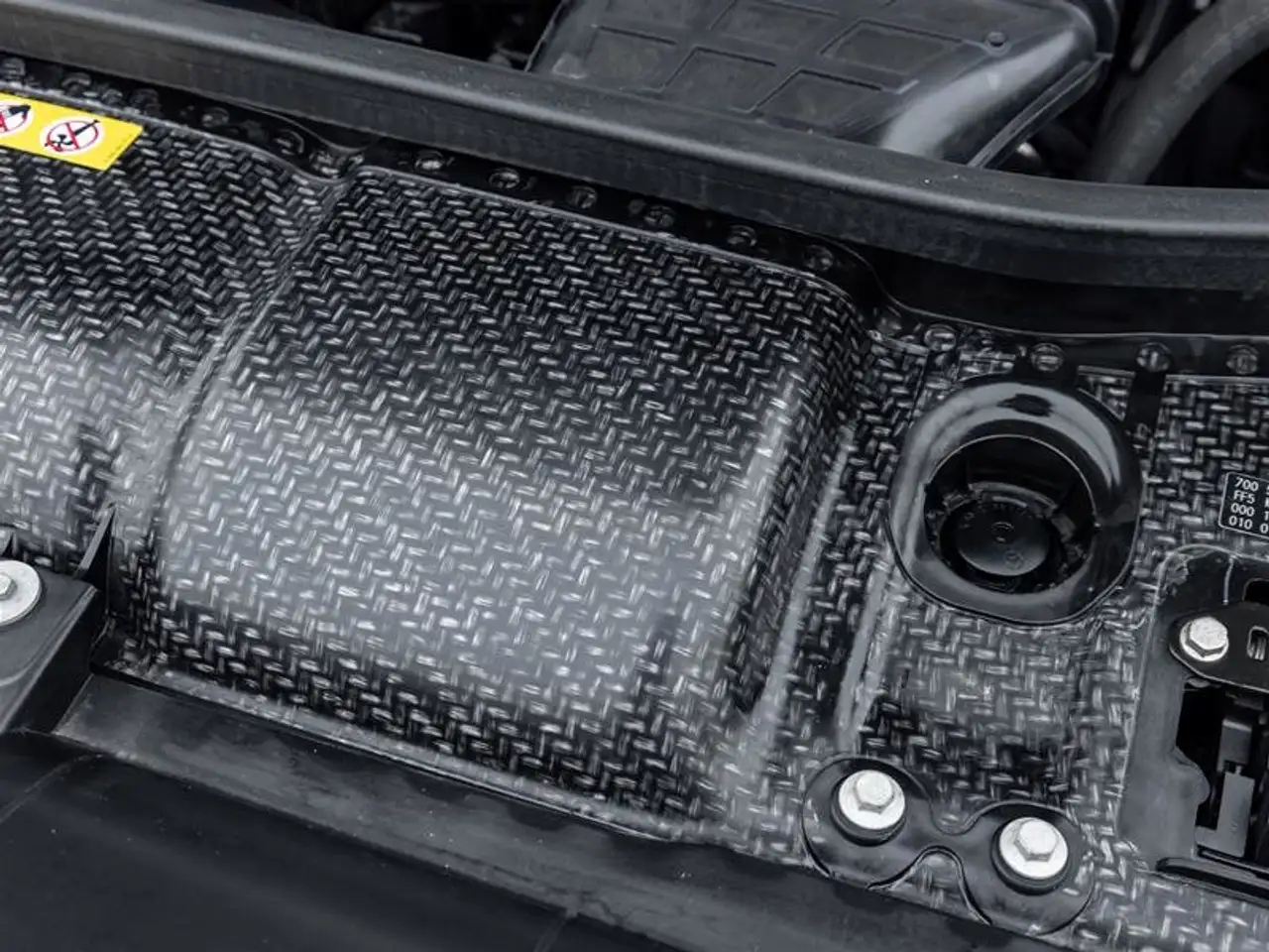 Mercedes-Benz GLS - Image 37