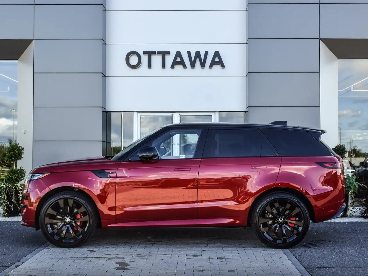Land Rover Range Rover Sport - Image 3