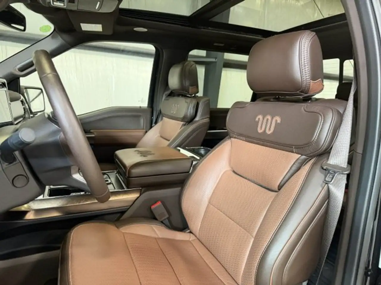 Ford F-150 - Image 17