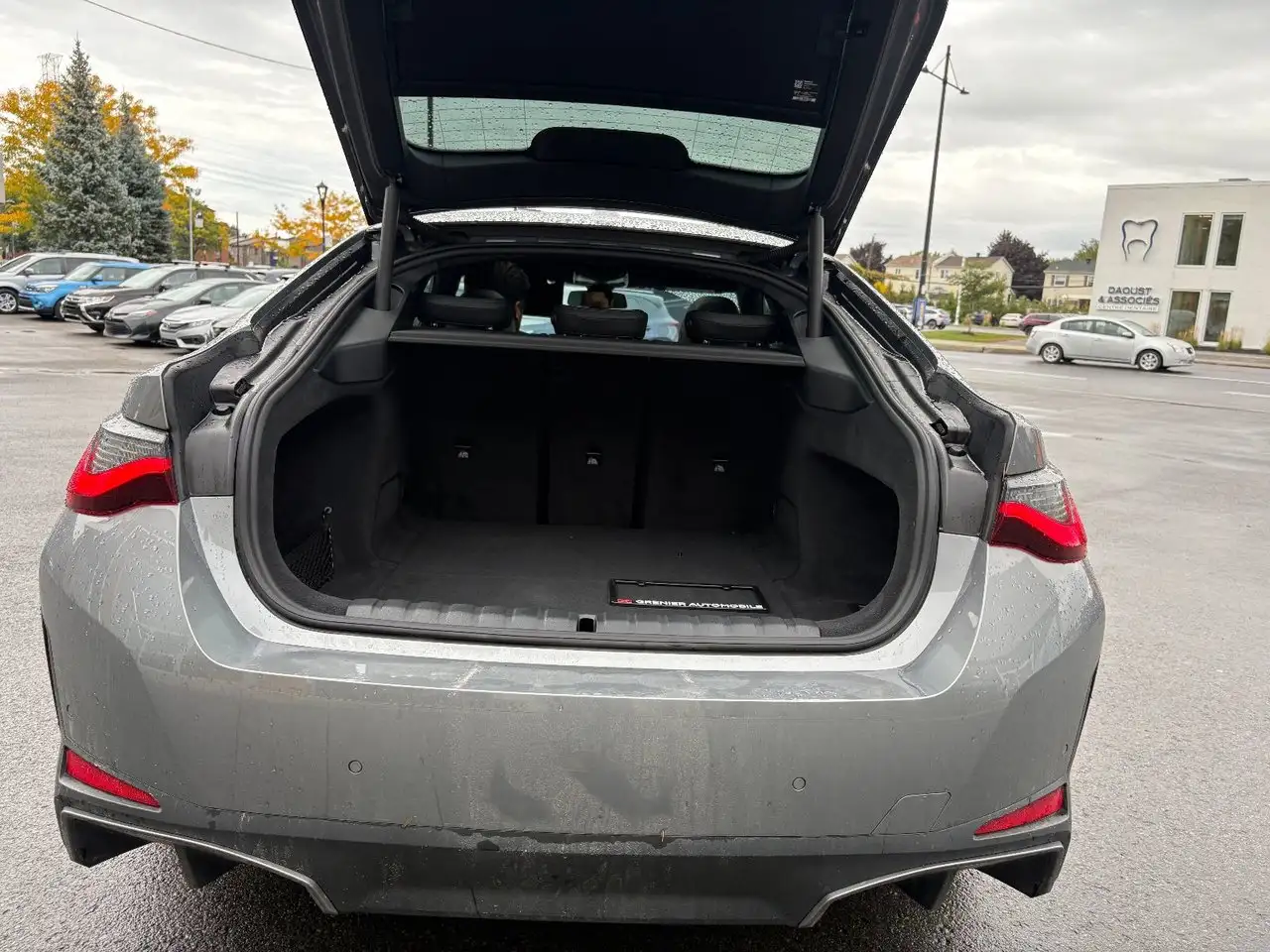 BMW i4 - Image 17