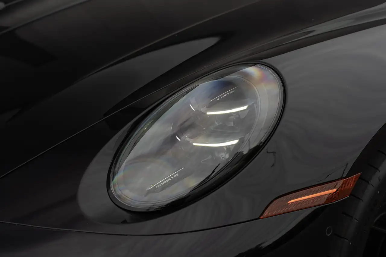 Porsche 911 - Image 10