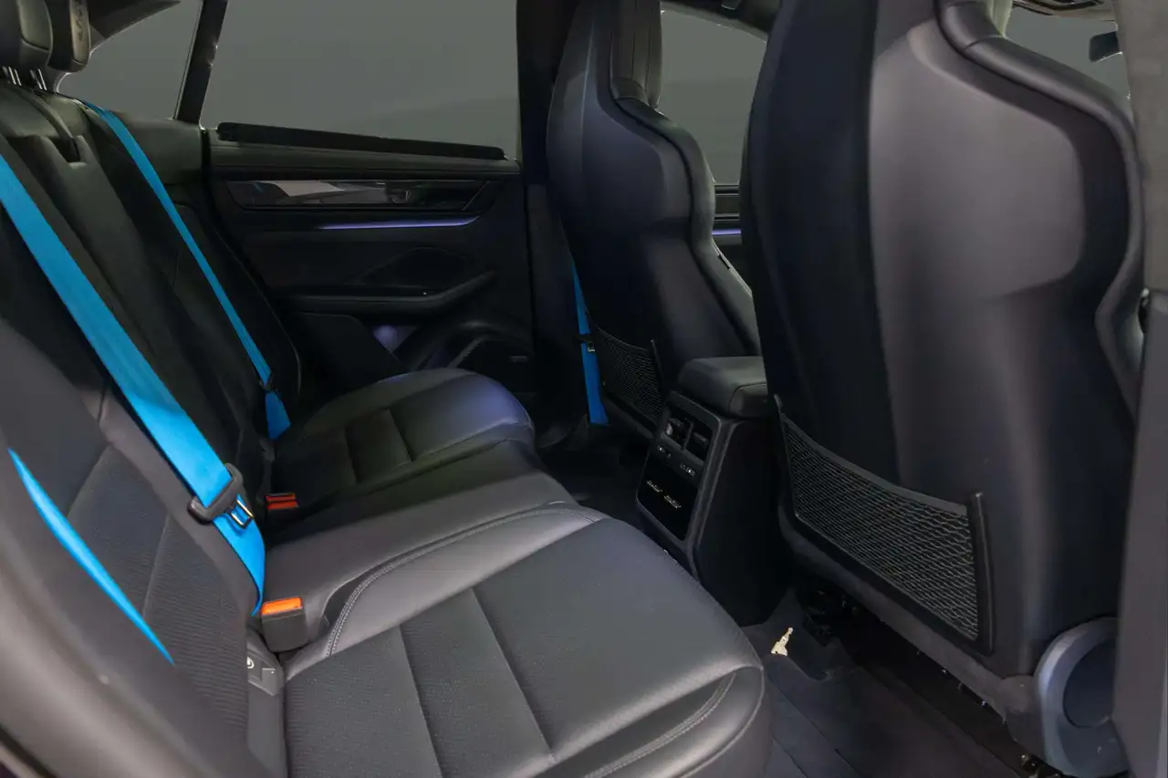 Porsche Macan - Image 11
