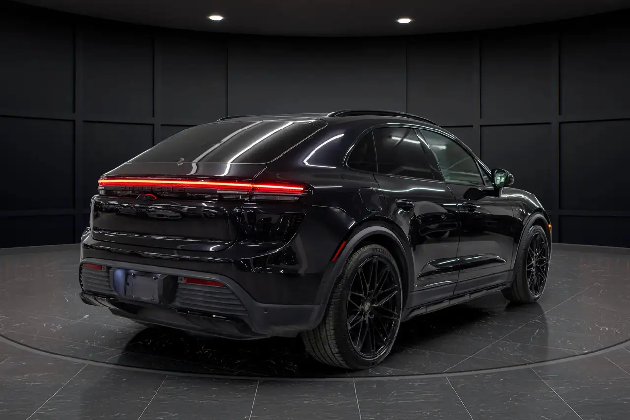 Porsche Macan - Image 8
