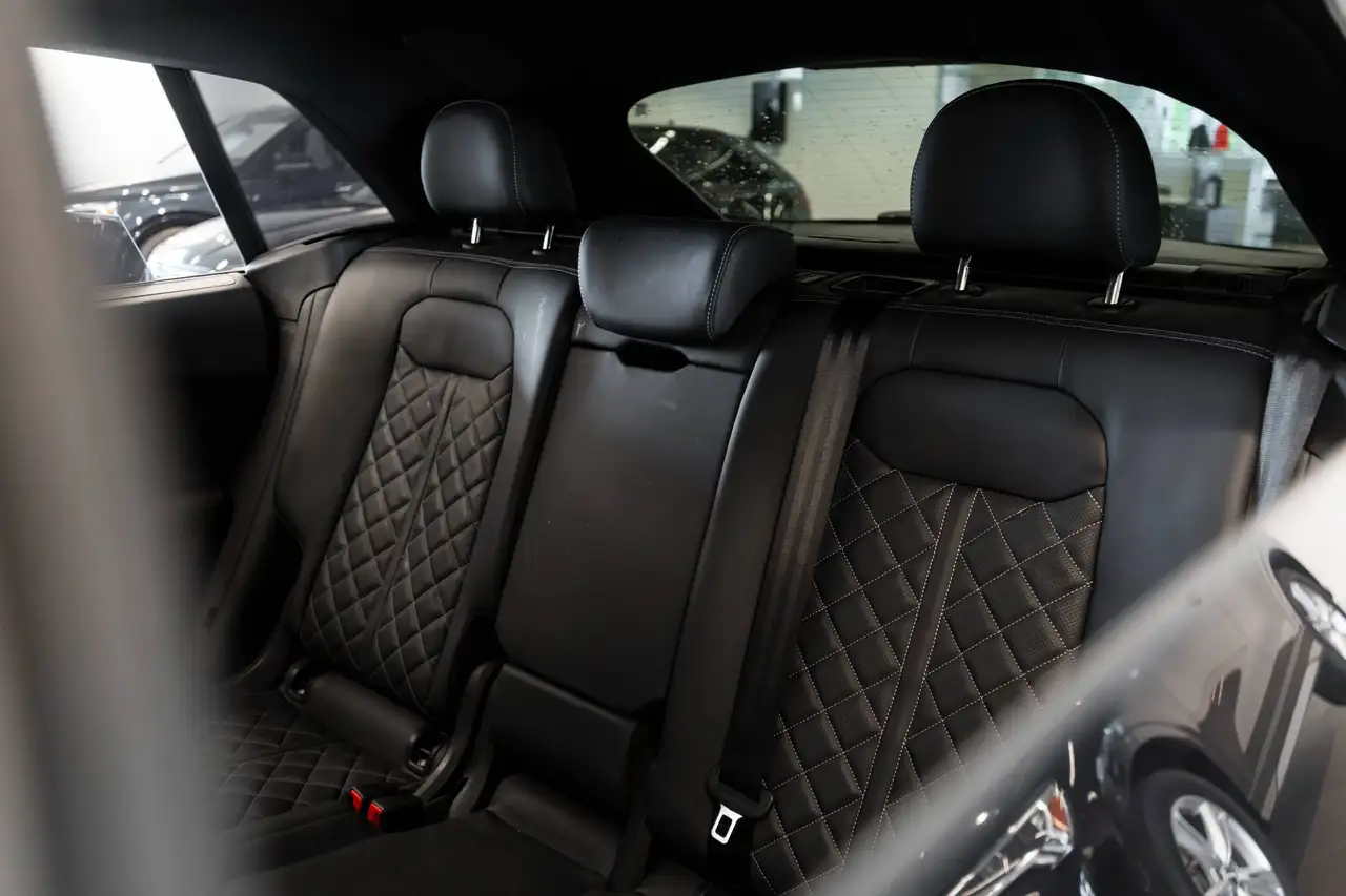 Audi SQ8 - Image 14