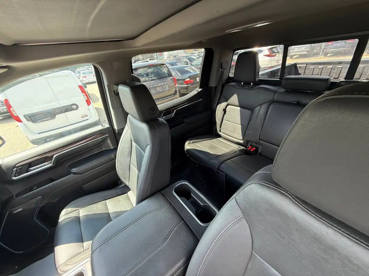 Chevrolet Silverado 1500 - Image 12