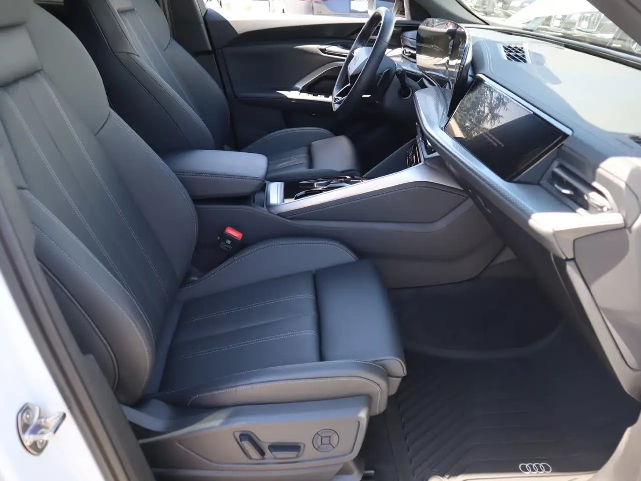 Audi Q5 - Image 15