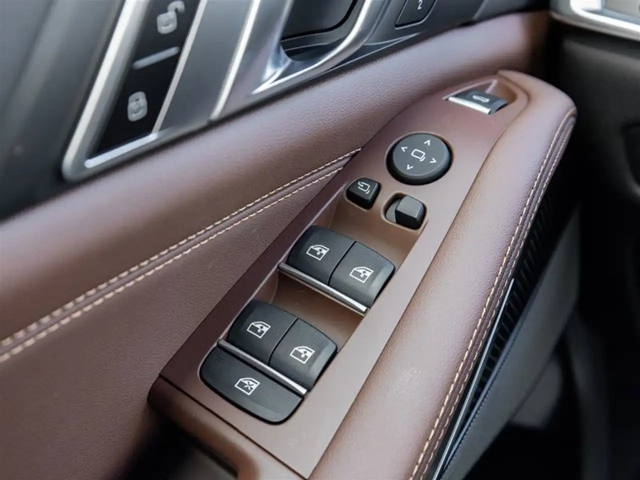 BMW X5 - Image 18