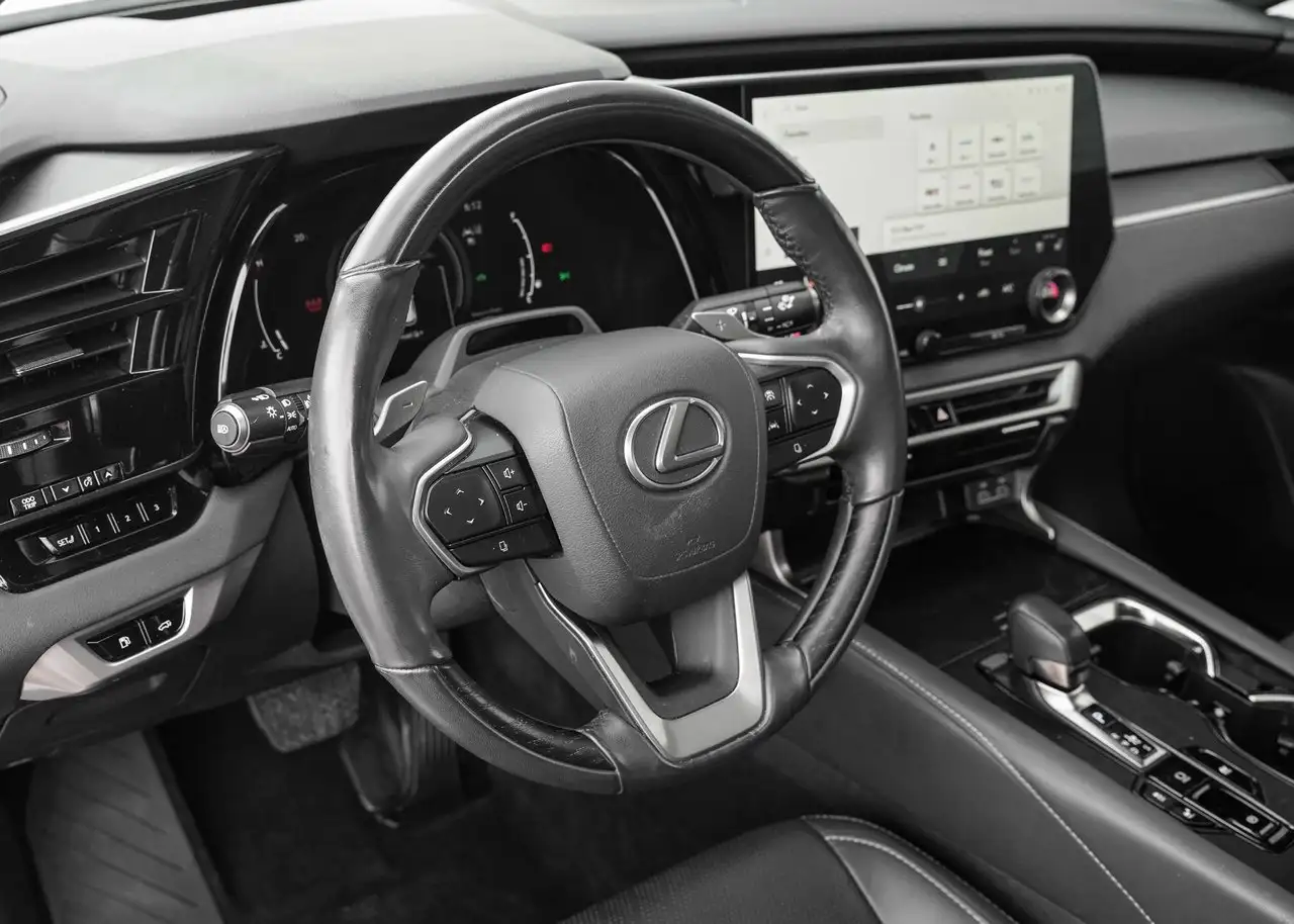 Lexus RX 350h - Image 10