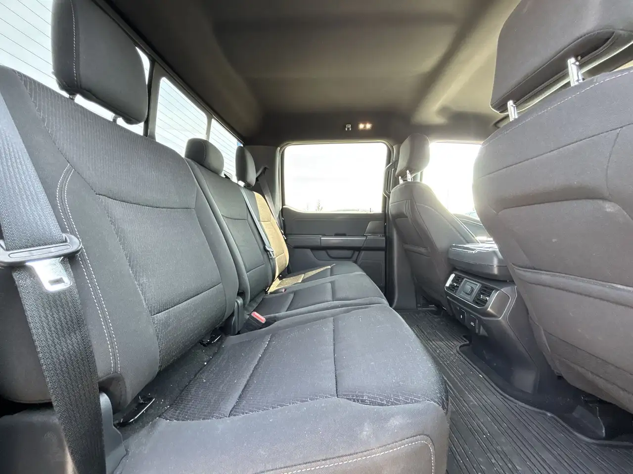 Ford F-150 - Image 27