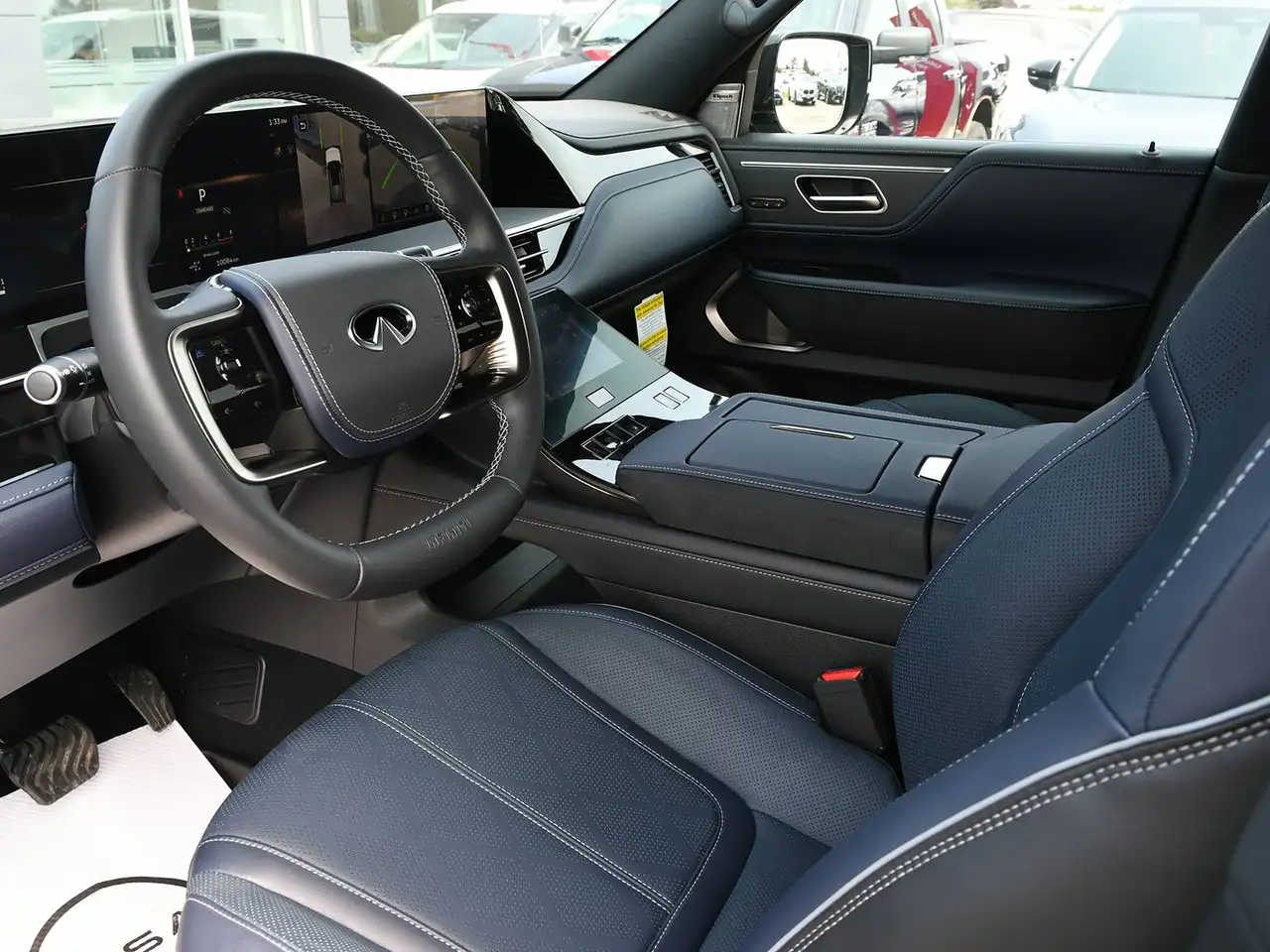 Infiniti QX80 - Image 8