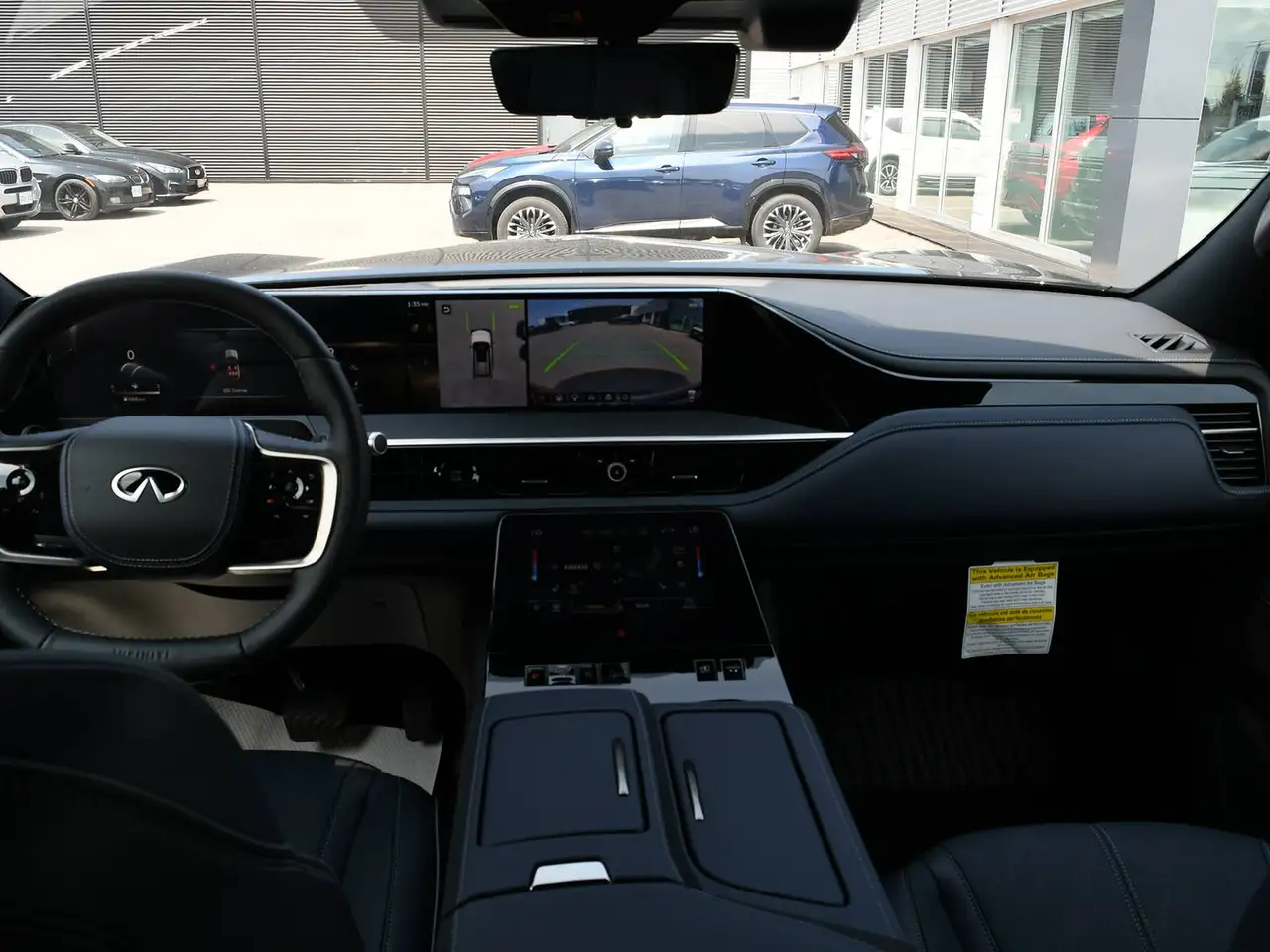 Infiniti QX80 - Image 15