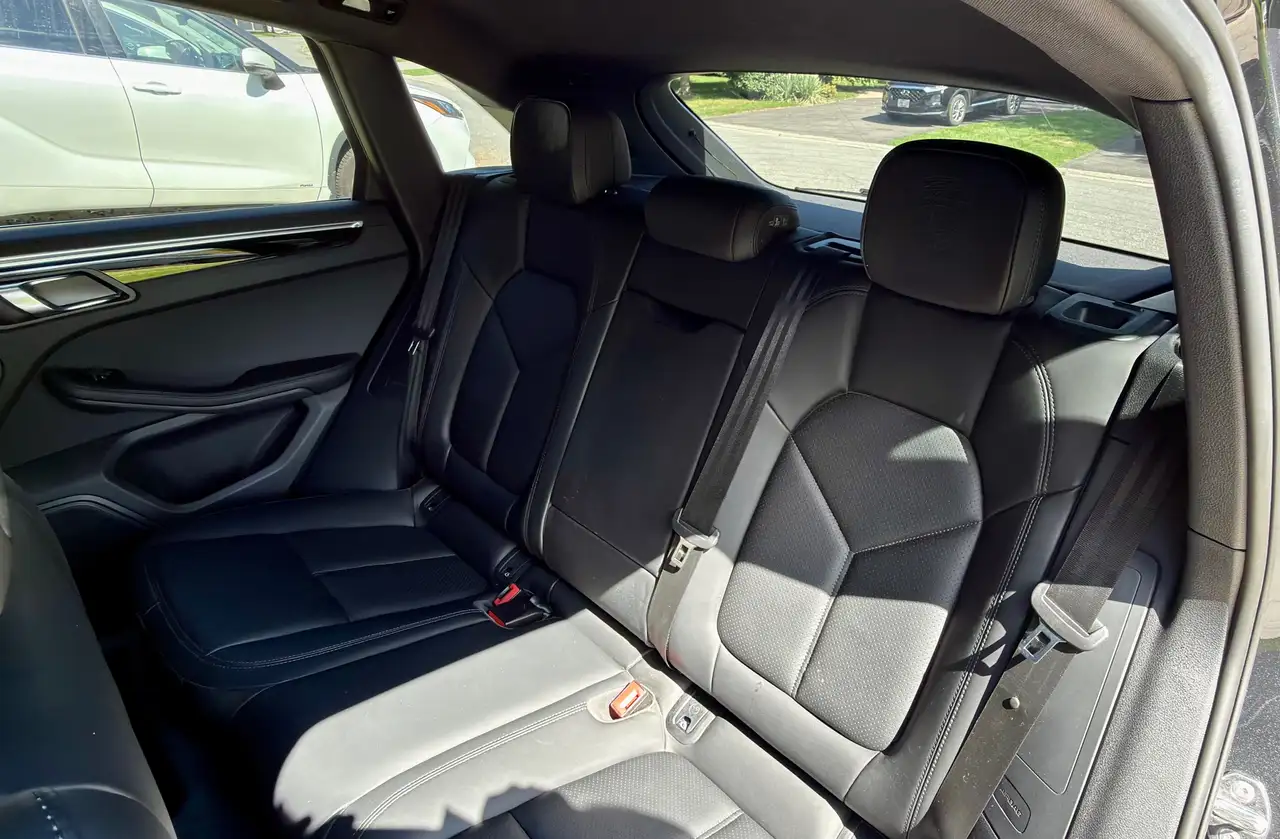 Porsche Macan - Image 8