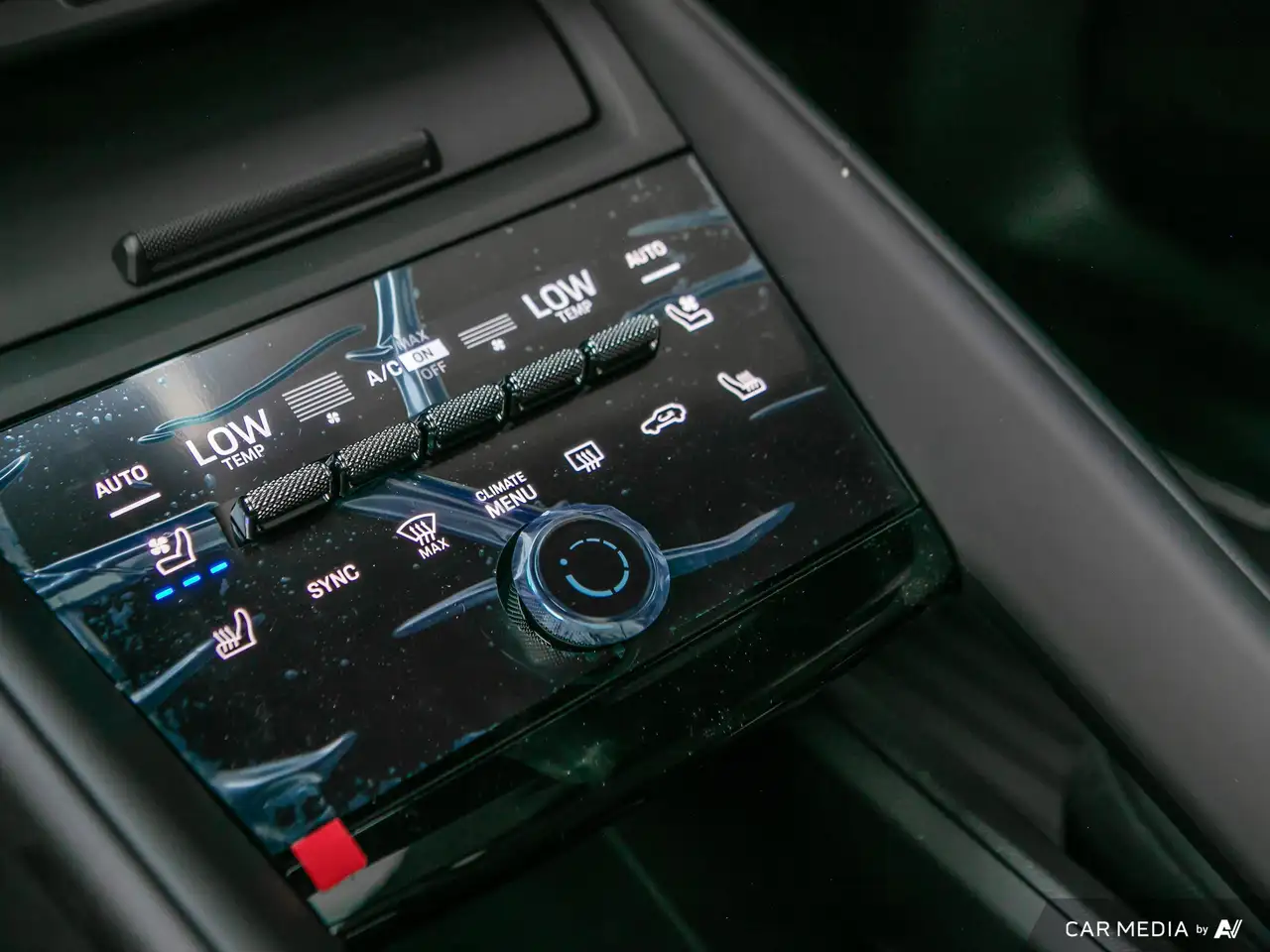 Porsche Macan - Image 20