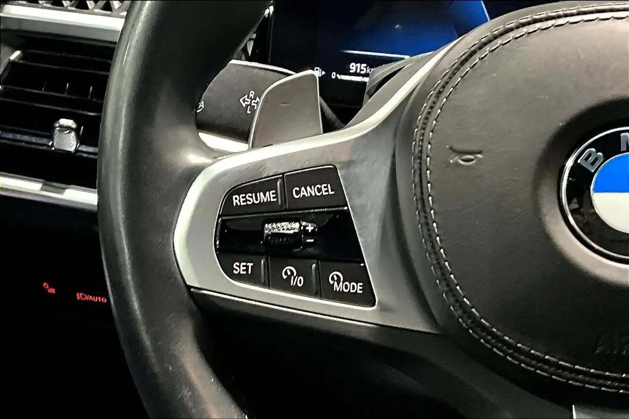 BMW X6 - Image 11
