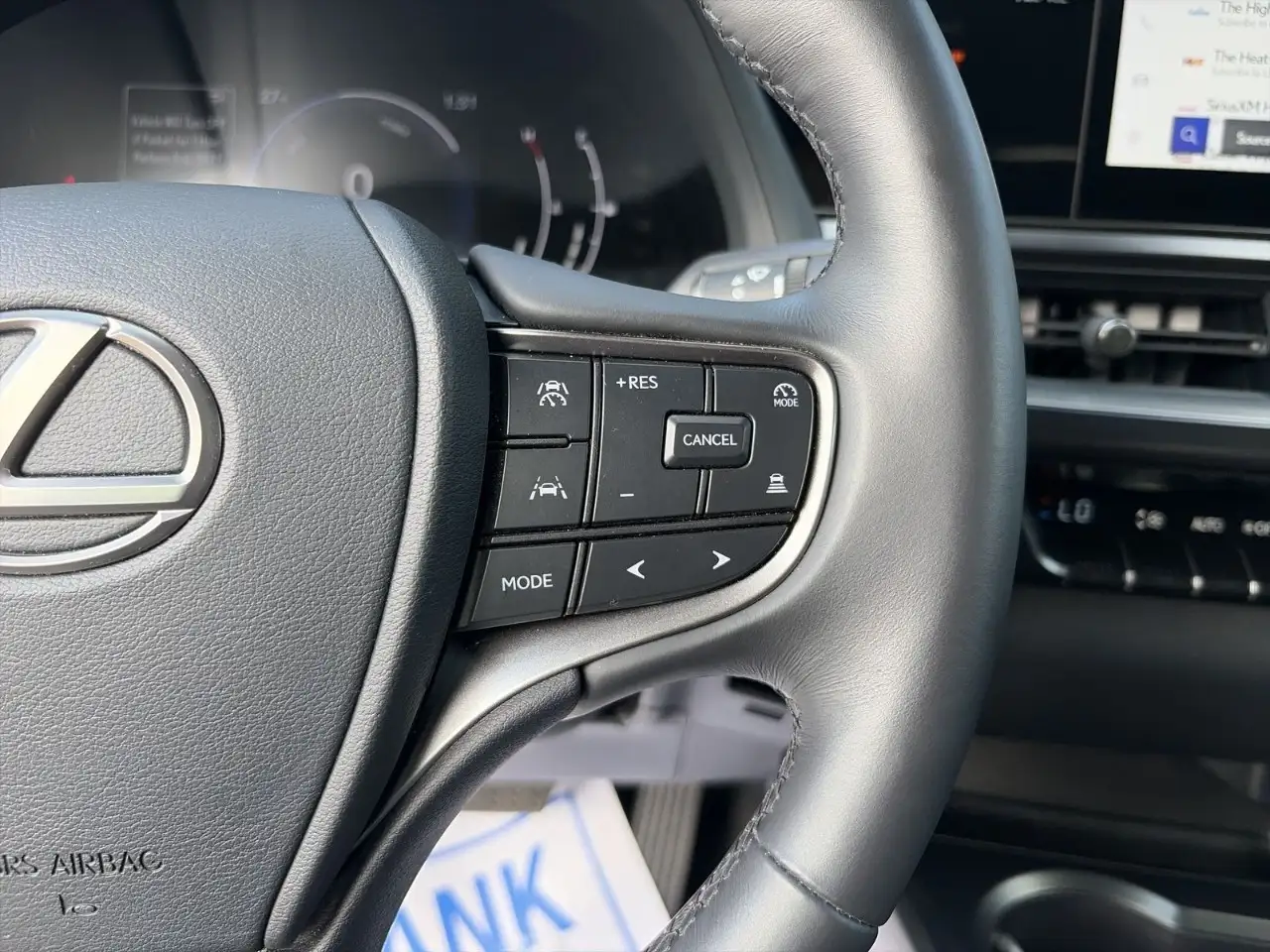 Lexus UX - Image 17