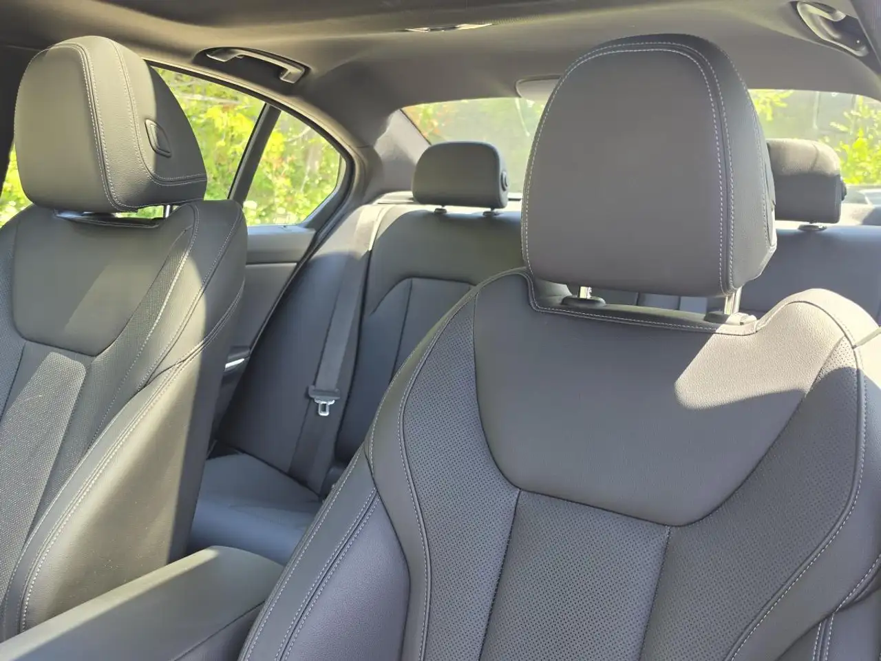 BMW 3 Series - Image 15