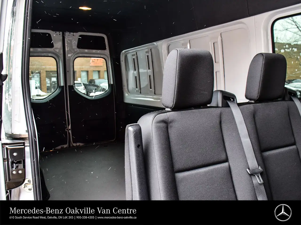 Mercedes-Benz Sprinter - Image 26