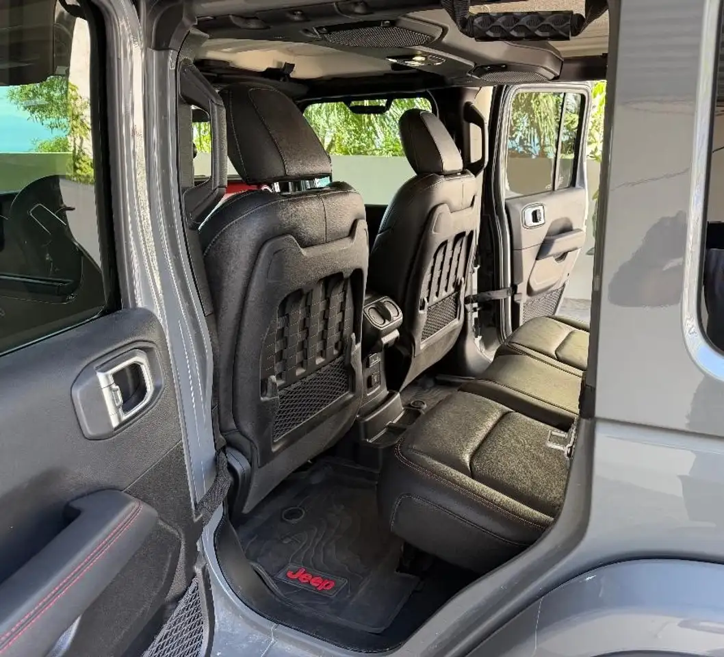 Jeep Wrangler - Image 9