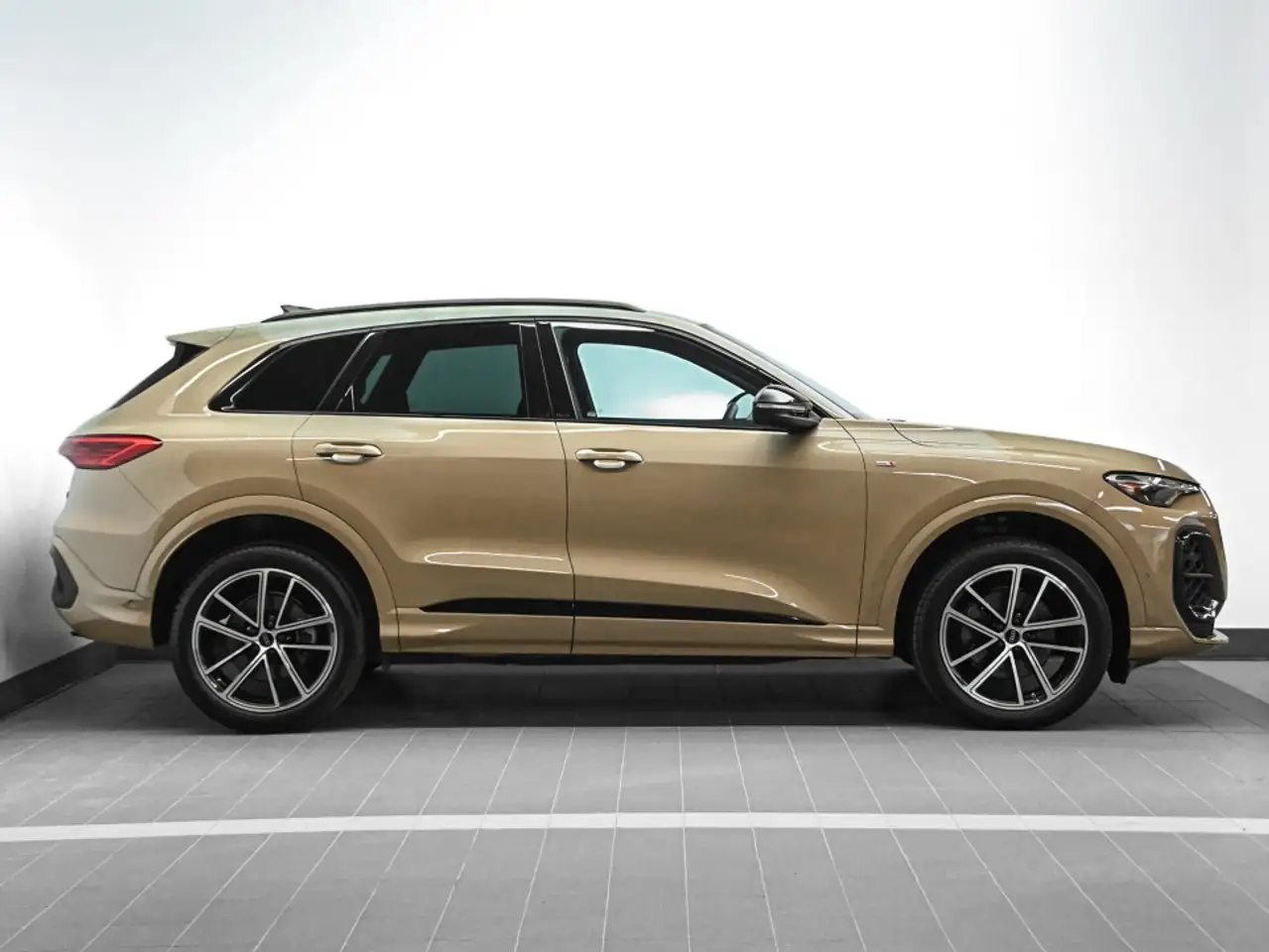 Audi Q5 - Image 3