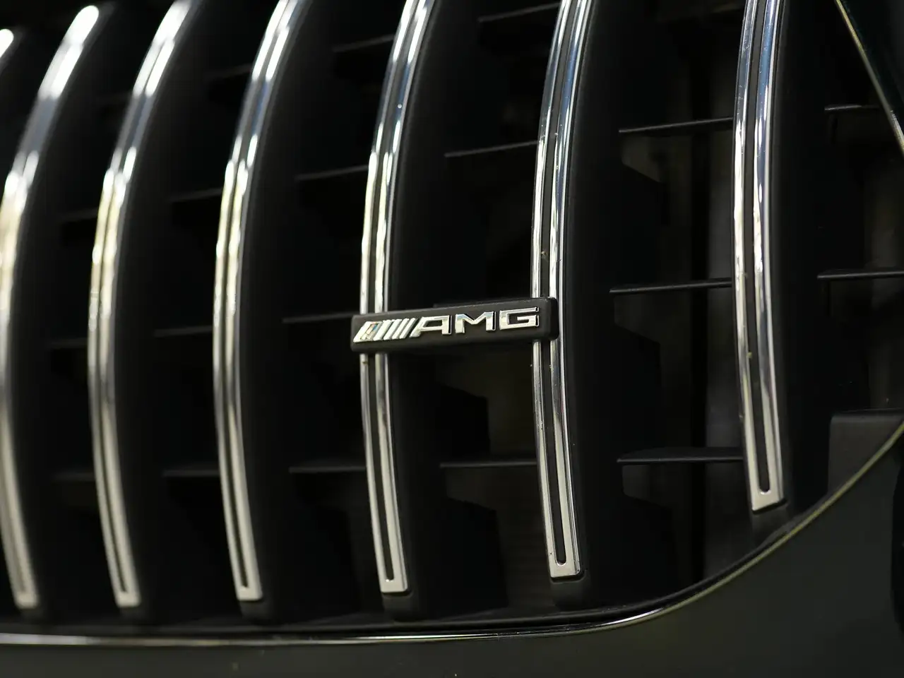 Mercedes-Benz GLE - Image 37