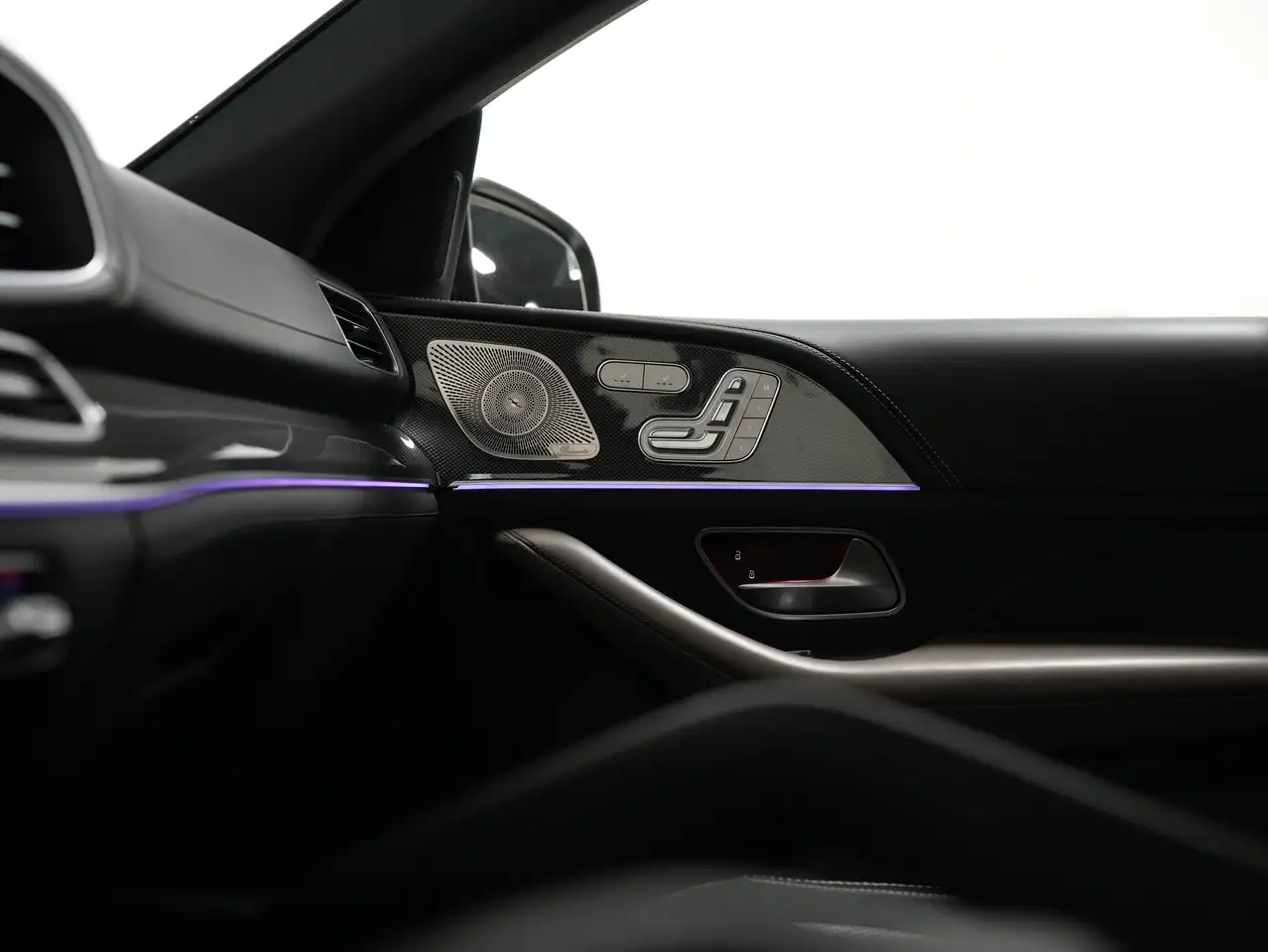 Mercedes-Benz GLE - Image 33