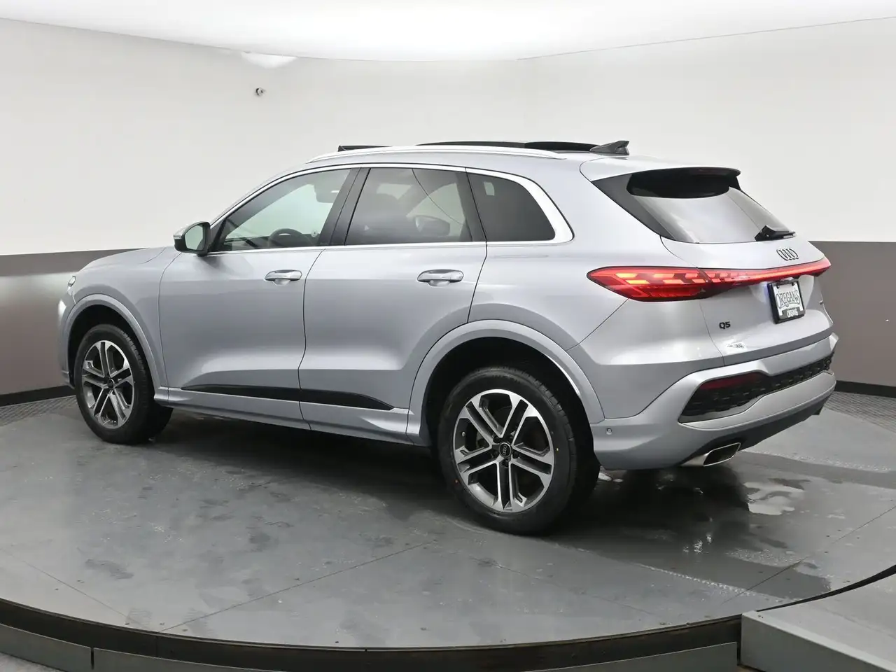 Audi Q5 - Image 35