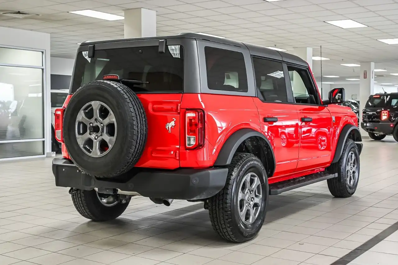 Ford Bronco - Image 6