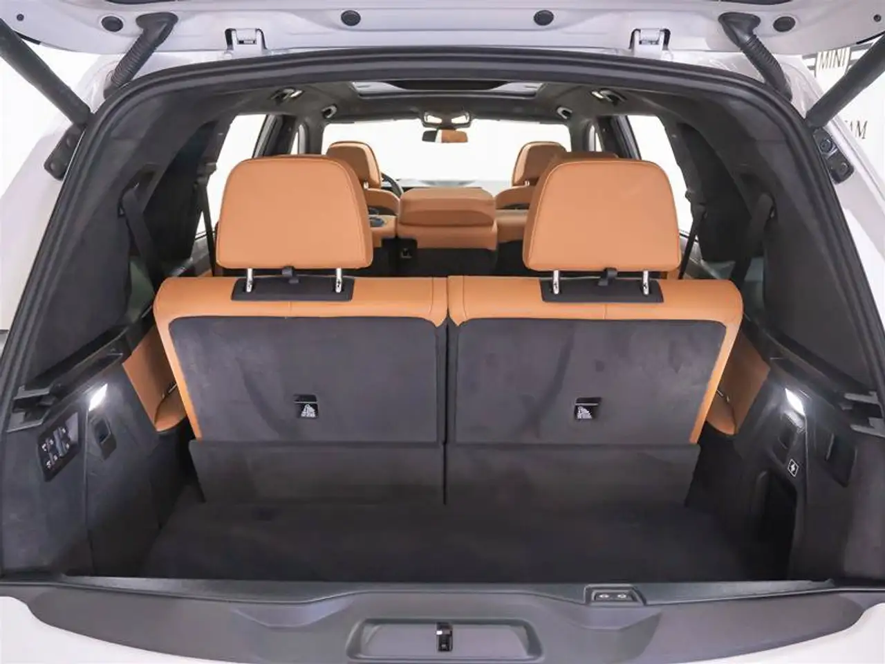 BMW X7 - Image 12