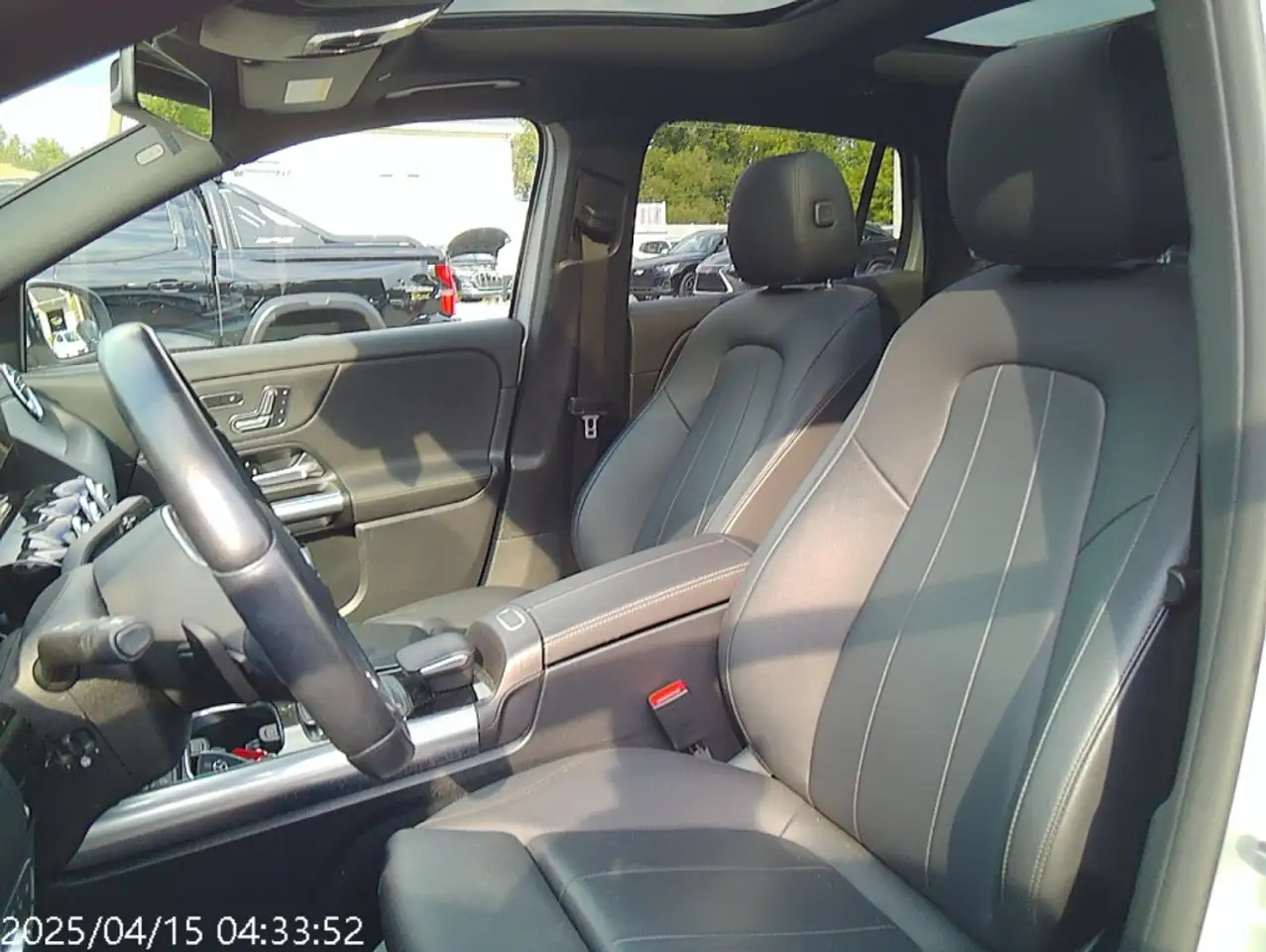 Mercedes-Benz GLA - Image 17