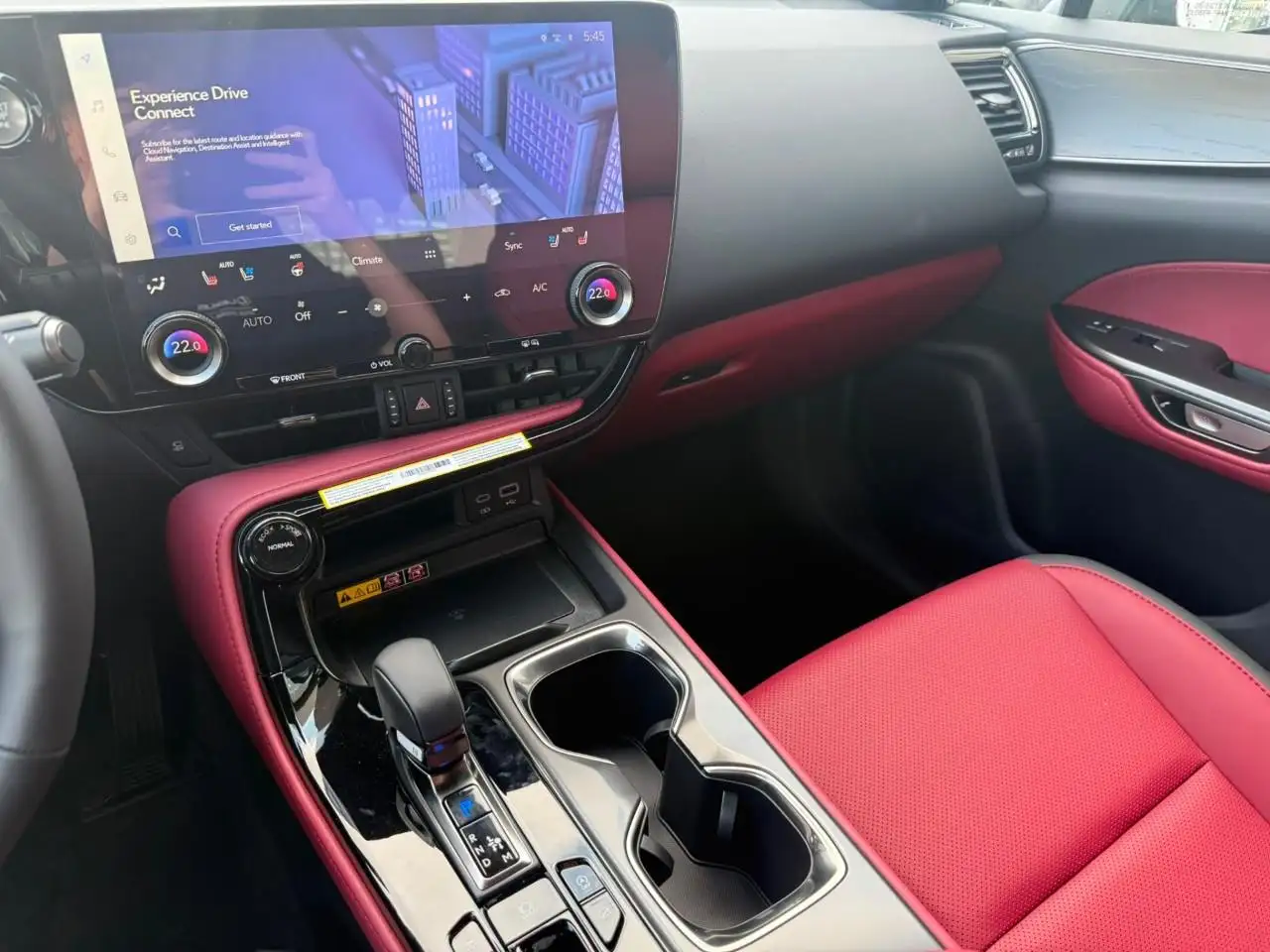 Lexus NX 350 - Image 18