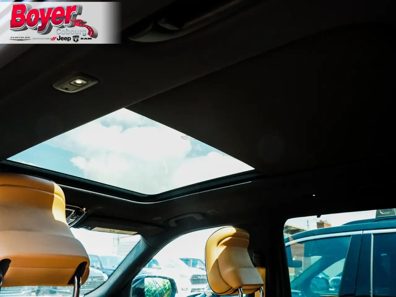 Jeep Grand Cherokee - Image 27