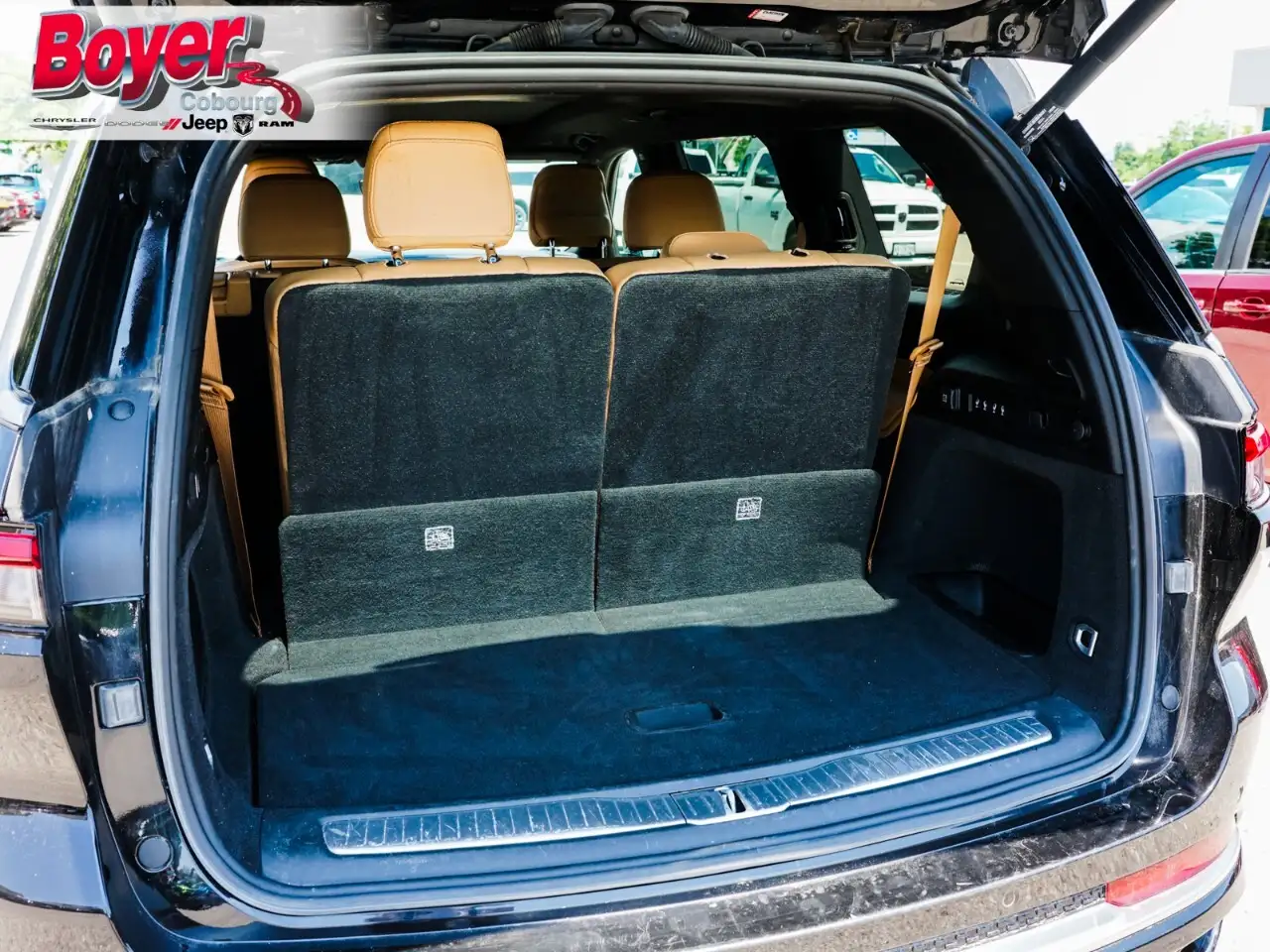 Jeep Grand Cherokee - Image 8