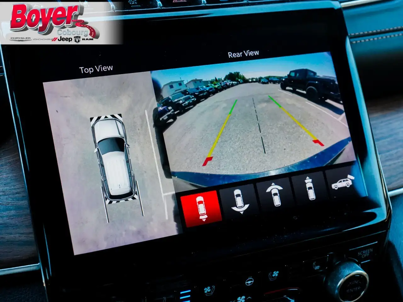 Jeep Grand Cherokee - Image 19