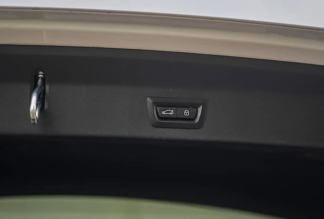 BMW X3 - Image 8