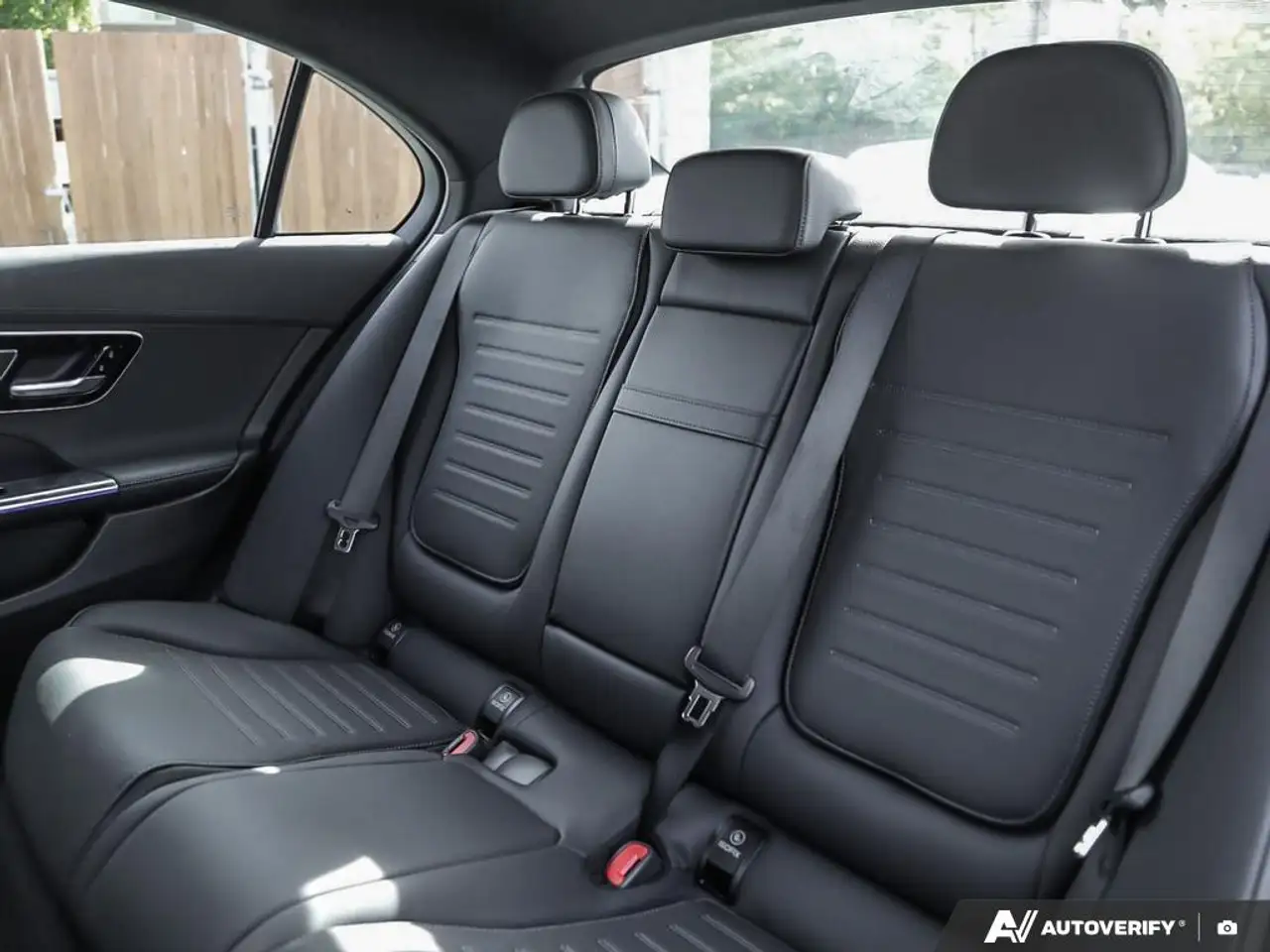Mercedes-Benz C-Class - Image 24