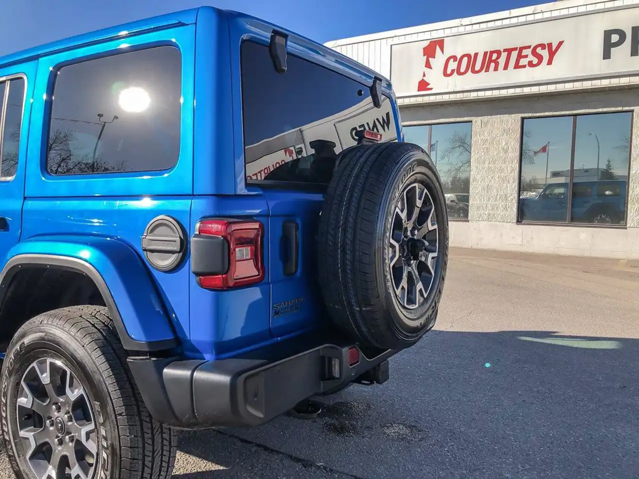 Jeep Wrangler - Image 13