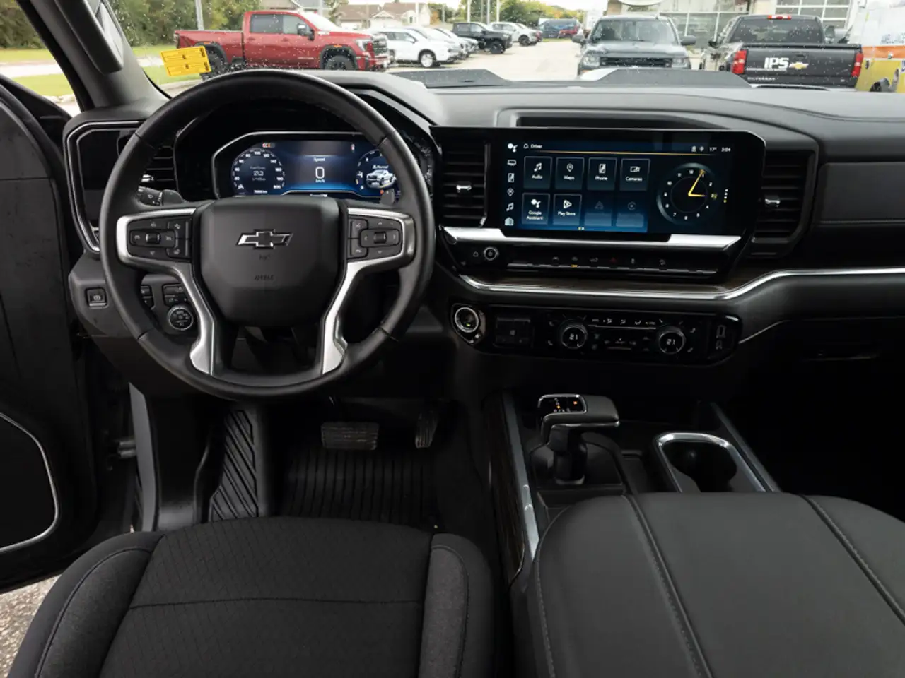 Chevrolet Silverado 1500 - Image 14