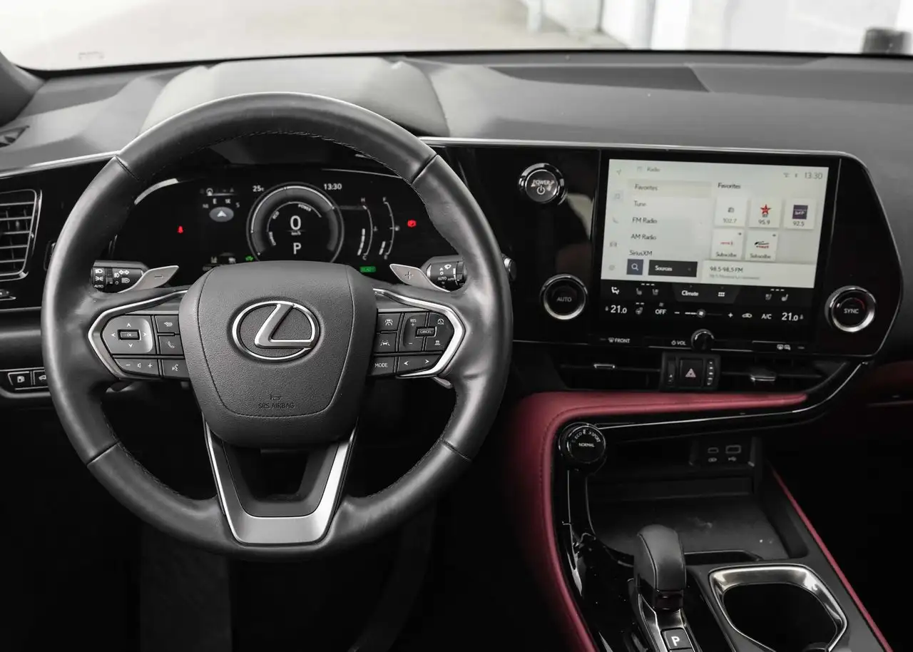 Lexus NX 350h - Image 15