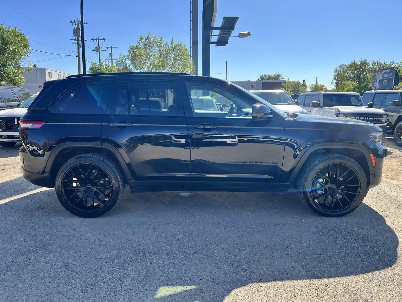 Jeep Grand Cherokee - Image 26