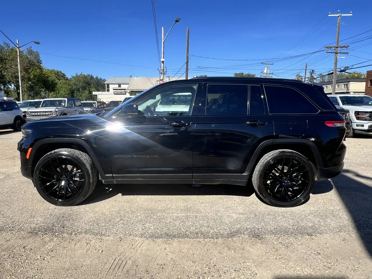 Jeep Grand Cherokee - Image 4